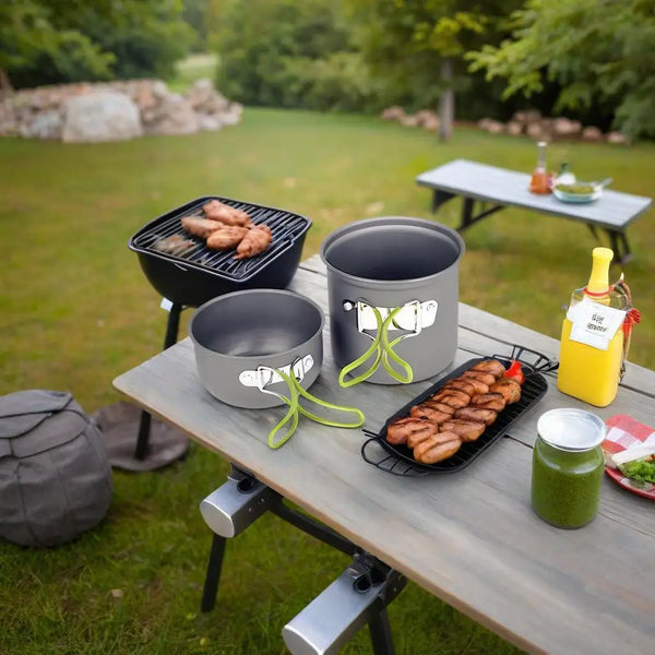 Outdoor camping pot set, made of hard aluminum alloy material, portable, 1-2 person picnic folding stove cookware set